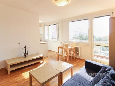 . | Pronájem bytu, 1+kk, 34 m²