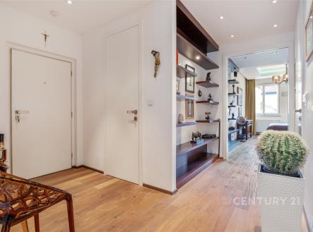 . | Prodej bytu, 2+kk, 57 m²