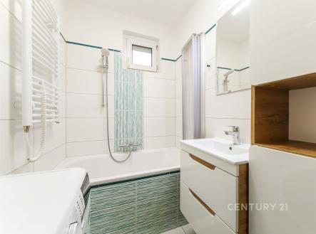 . | Prodej bytu, 3+kk, 75 m²