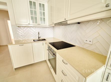 . | Pronájem bytu, 3+1, 103 m²