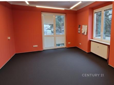 . | Pronájem - kanceláře, 40 m²