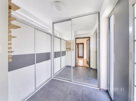 Prodej - dům/vila, 218 m²
