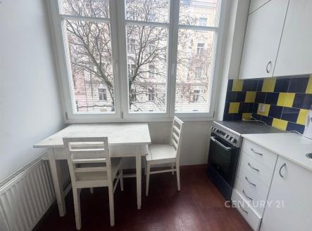 . | Pronájem bytu, 2+1, 60 m²