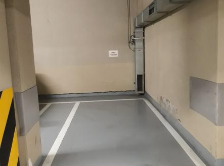 . | Pronájem - malý objekt/garáž