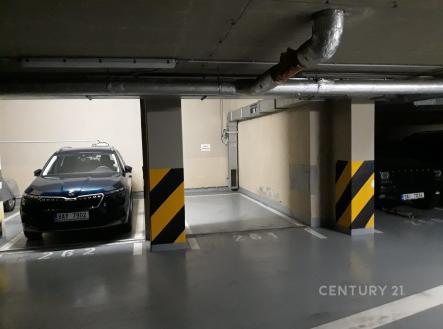 . | Pronájem - malý objekt/garáž