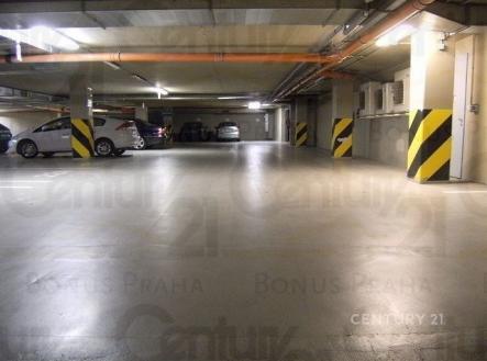 . | Pronájem - malý objekt/garáž