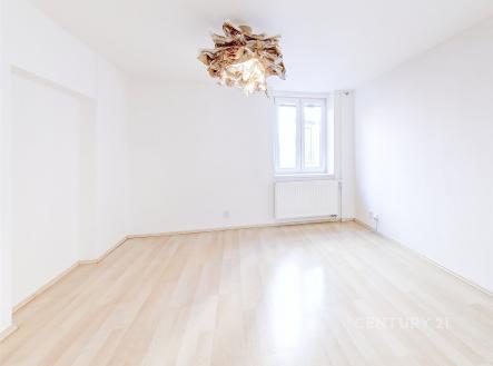 . | Pronájem - kanceláře, 120 m²