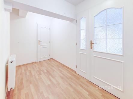 . | Pronájem - kanceláře, 120 m²