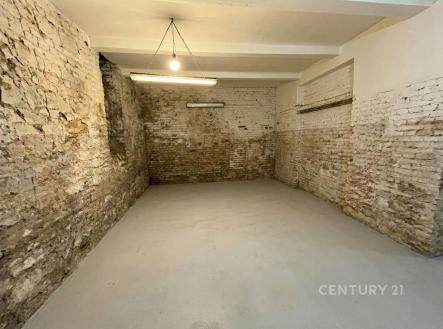 . | Prodej - obchodní prostor, 68 m²