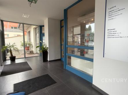 . | Prodej - nájemní dům, 758 m²