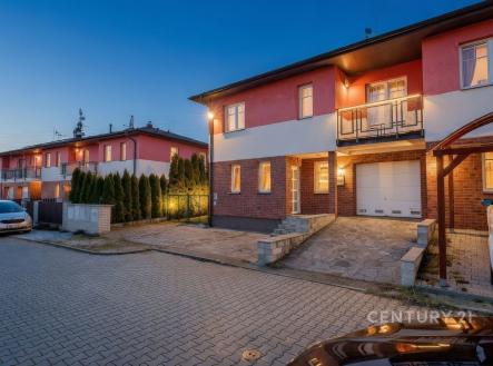 . | Prodej - dům/vila, 153 m²