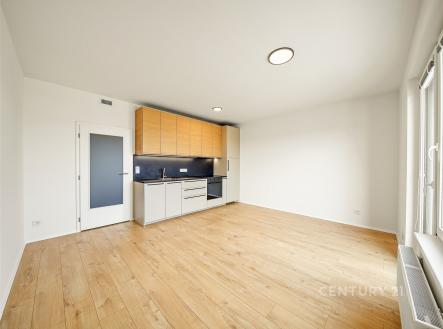 . | Pronájem bytu, 1+kk, 35 m²