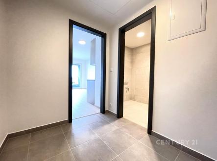 . | Pronájem bytu, garsoniéra, 36 m²