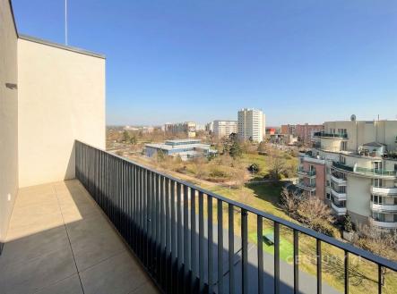 . | Pronájem bytu, 1+kk, 31 m²