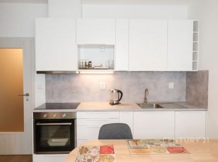 . | Pronájem bytu, 1+kk, 31 m²