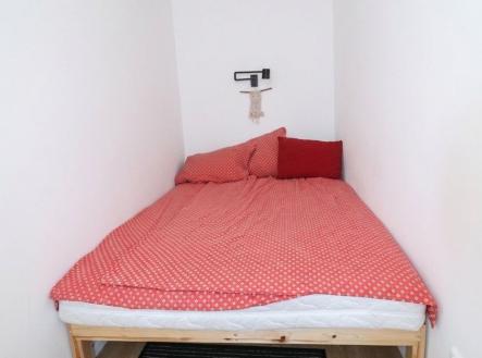 . | Pronájem bytu, 1+kk, 31 m²