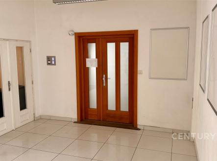 . | Pronájem - kanceláře, 78 m²