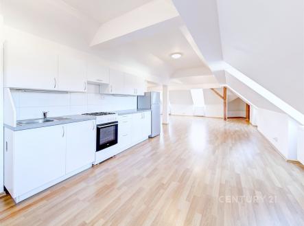 . | Pronájem bytu, 3+kk, 140 m²
