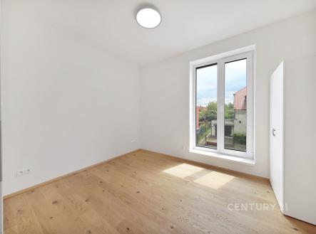 . | Pronájem bytu, 2+kk, 42 m²