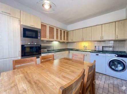 Pronájem bytu, 4+kk, 85 m² obrázek