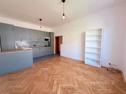 . | Pronájem bytu, 2+kk, 50 m²