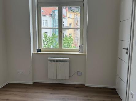 . | Pronájem bytu, 2+kk, 33 m²