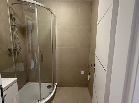 . | Pronájem bytu, 2+kk, 33 m²