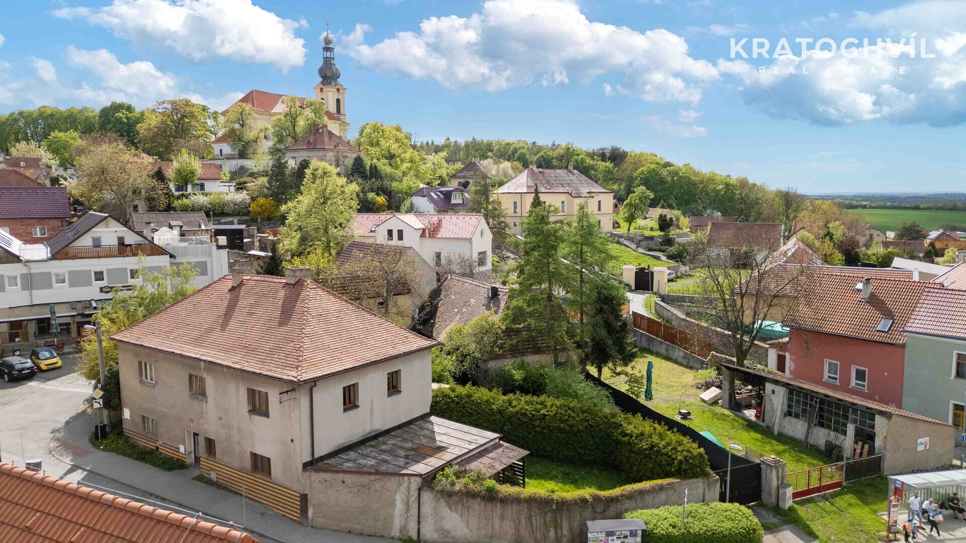 1/2 RD - Odolena Voda, po rekonstrukci, 170 m2, u náměstí.