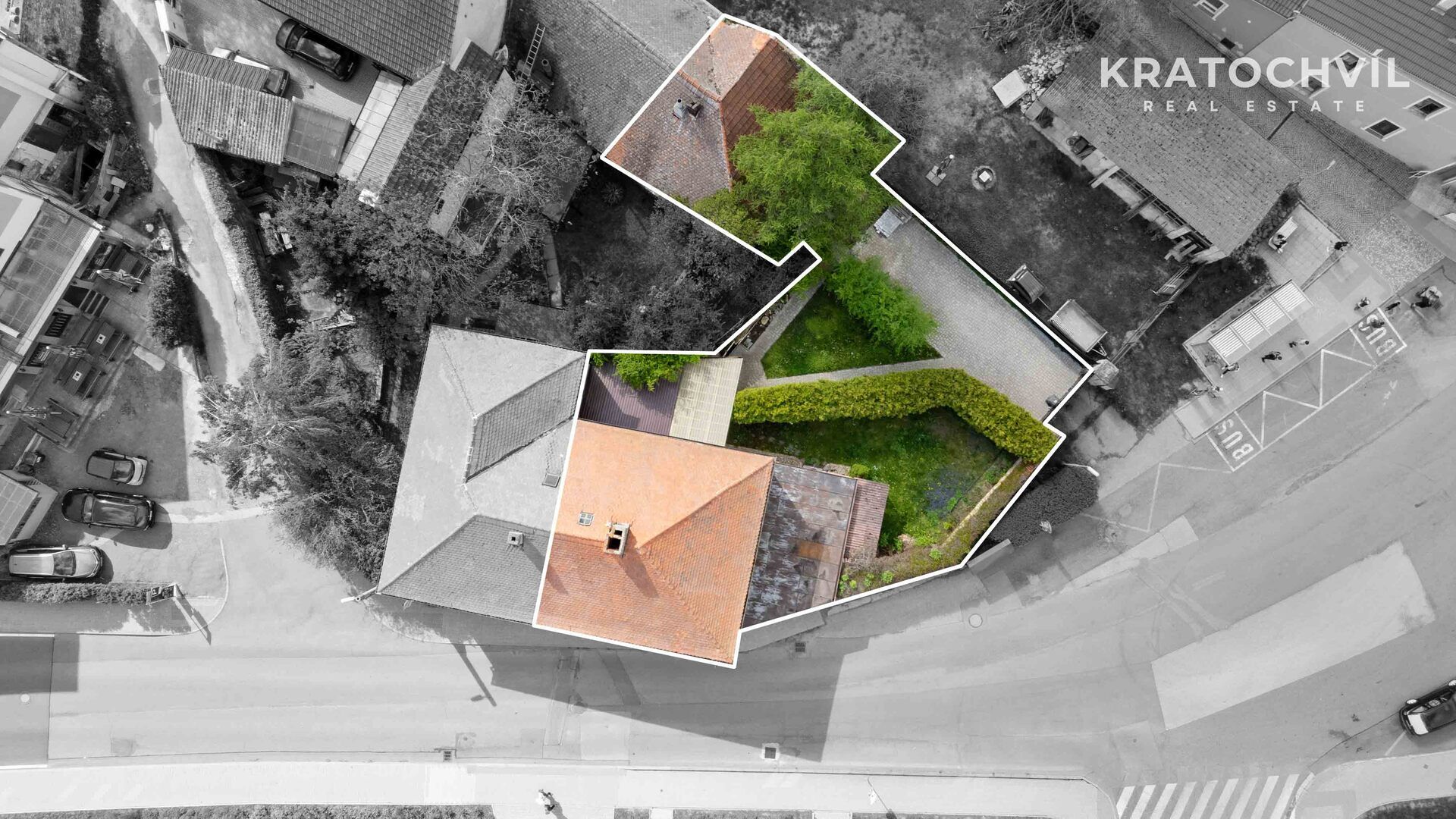 1/2 RD - Odolena Voda, po rekonstrukci, 170 m2, u náměstí.