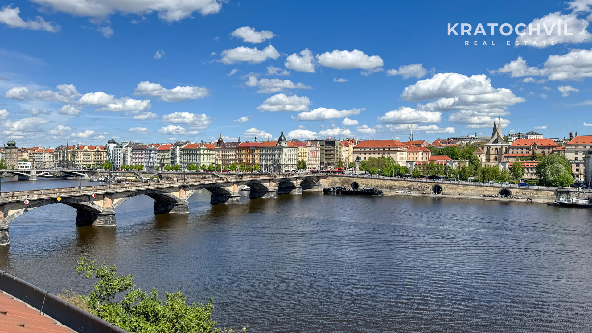 2+1, 117 m2, mezonet, Praha 5, Hořejší Nábřeží, výhled na Vltavu