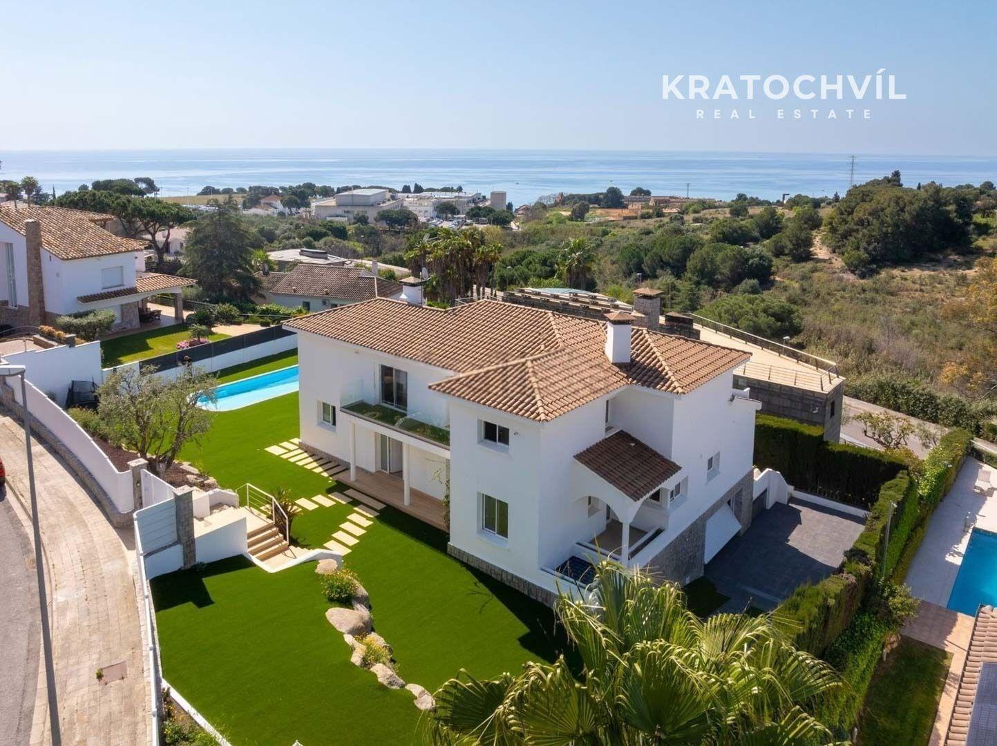 Villa 8+2, 600 m2, Alella, Barcelona, 7 min od pláže.