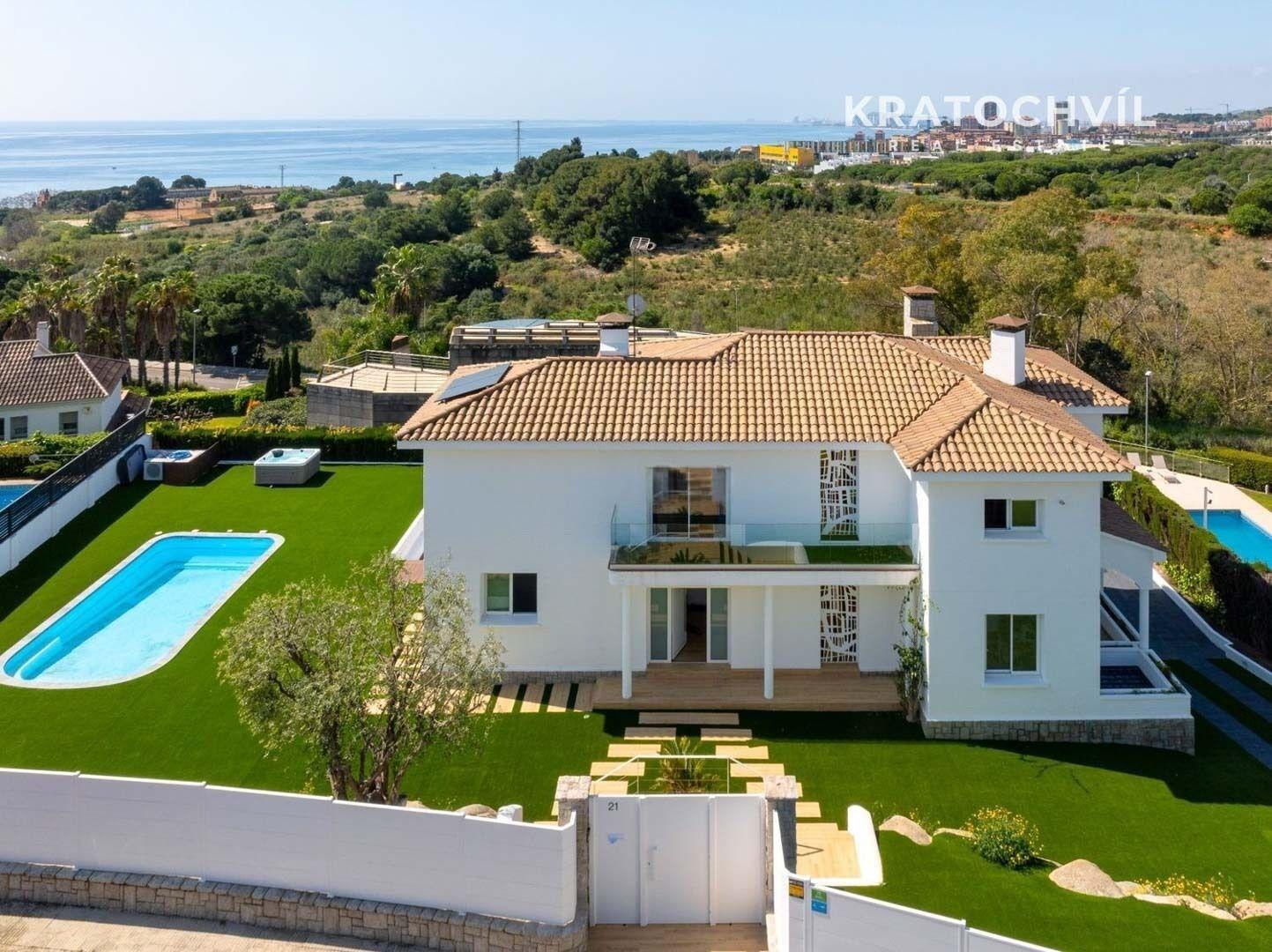 Villa 8+2, 600 m2, Alella, Barcelona, 7 min od pláže.