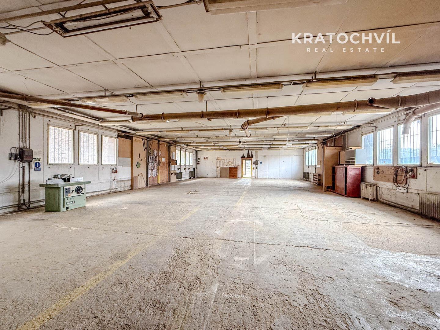 Pronájem výrobní haly / skladu 463 m² – Praha 5 Zbraslav