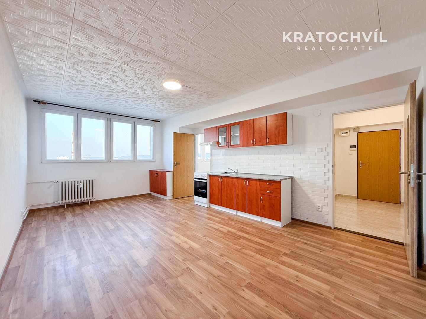 Pronájem bytu 2+kk, 44 m2, Mladá Boleslav, po rekonstrukci, výhled