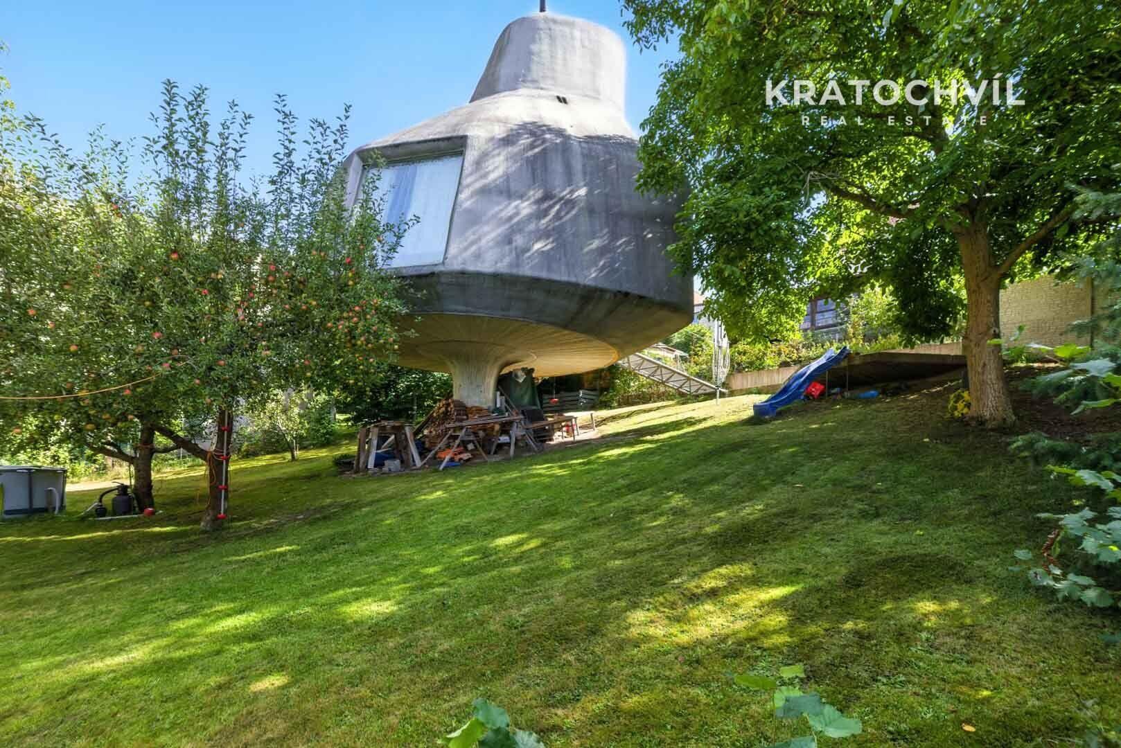 Prodej pozemku 721, m2, Kyje – Praha 14