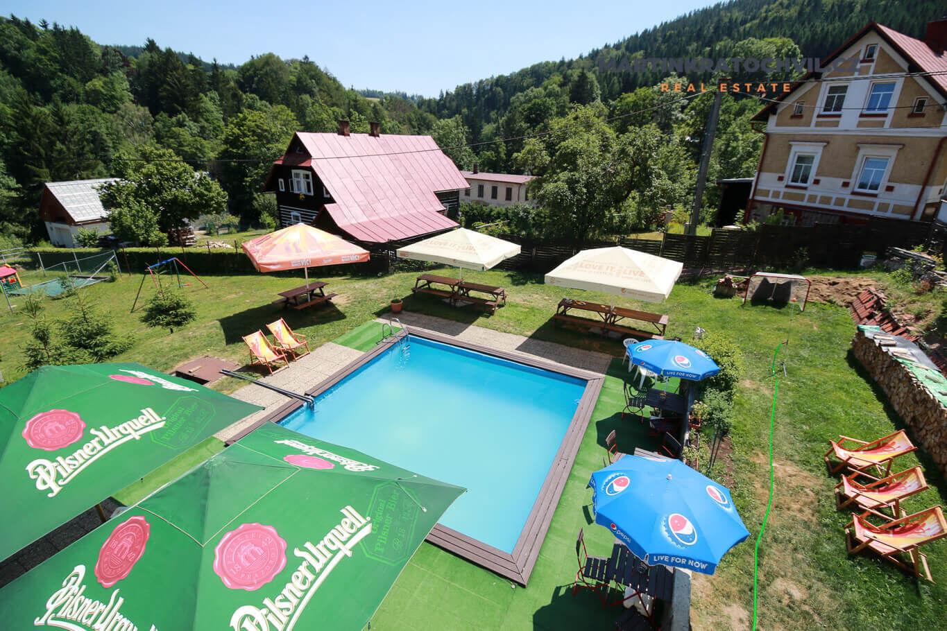 Budova pro rekreaci i bydlení - Paseky nad Jizerou, 450 m2, bazén