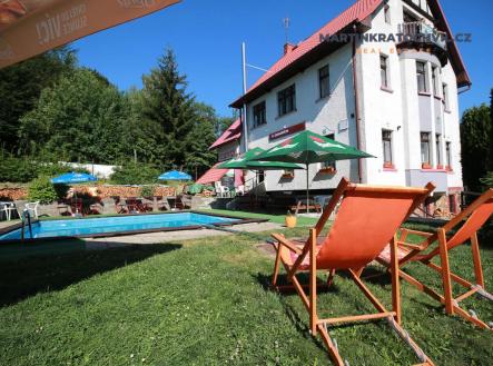 Prodej - chata/rekreační objekt, 450 m²