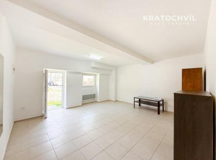 Pronájem bytu, 1+kk, 38 m²