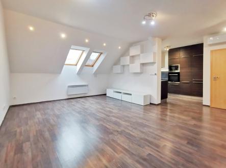 Prodej bytu, 2+kk, 81 m² obrázek