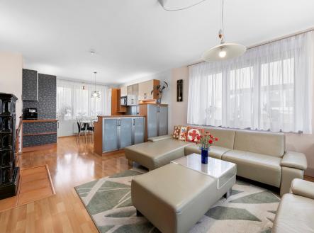 11-1.jpg | Prodej - dům/vila, 180 m²