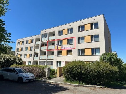 Prostorný světlý byt 2+1 s lodžií v Krči